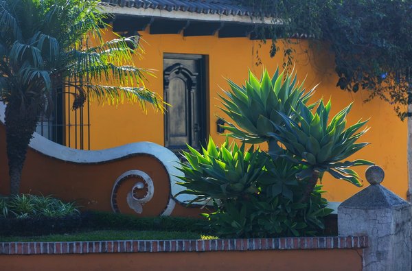 Est-il possible de louer une ancienne demeure coloniale à La Havane avec cours de salsa avancés?